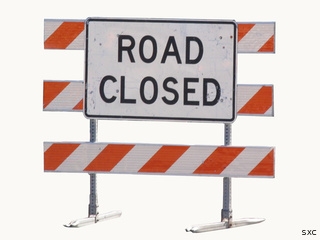 road closed sign new_6772014184645